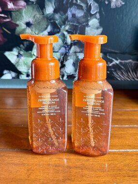 NEW 2-Pc SWEET ORANGE BLOSSOM Foaming Hand Soap Bath & Body Works